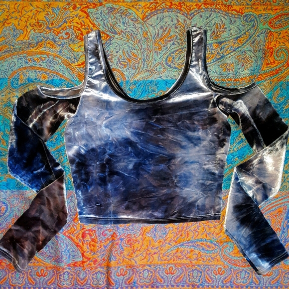 2/$20 UO Icy Blue Grey Velvet Crop Top Long Sleeve Shirt - Picture 2 of 11